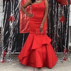 Red prom dress